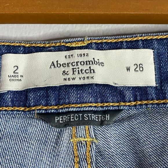 Abercrombie & Fitch Women's Medium Indigo Distressed Mini Shorts - Picture 2 of 6